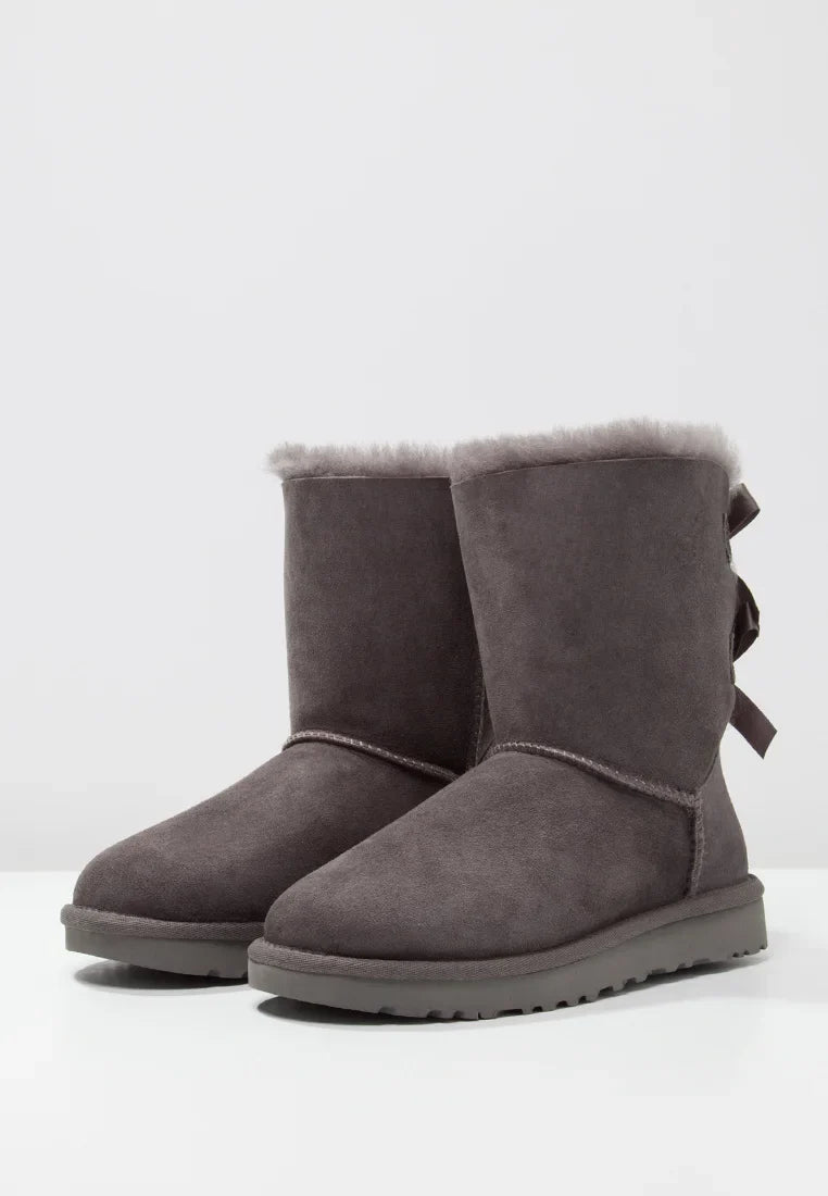 BAILEY BOW | Stiefelette