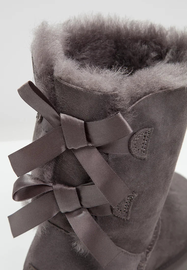 BAILEY BOW | Stiefelette